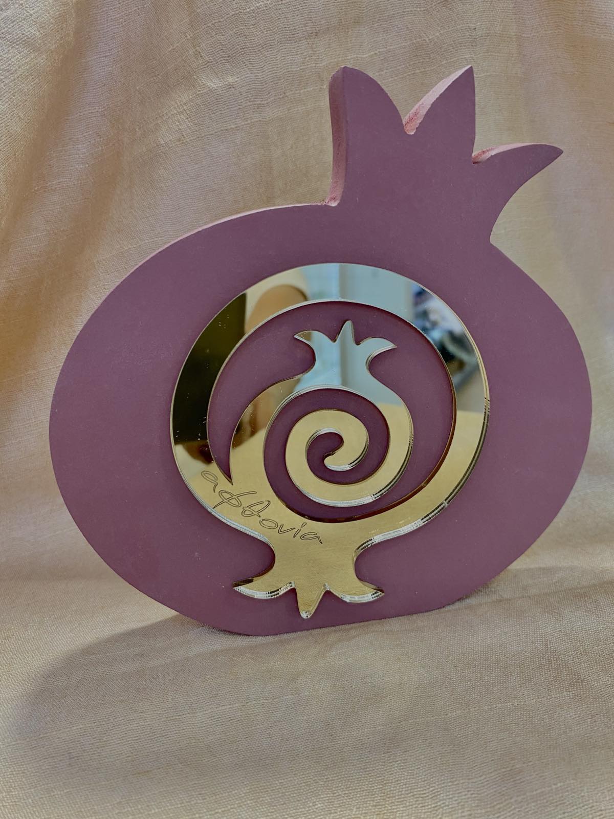 Γούρι Ρόδι Ξύλο με Plexiglass