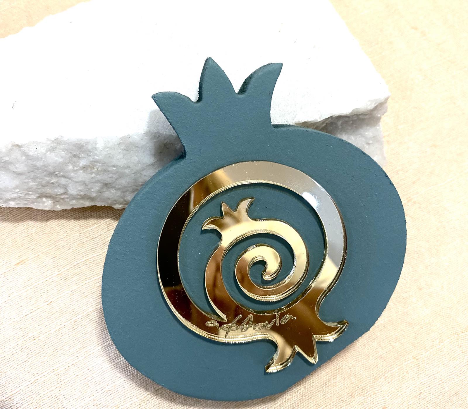 Επιτραπέζιο Ξύλινο Γούρι Ρόδι με Plexiglass