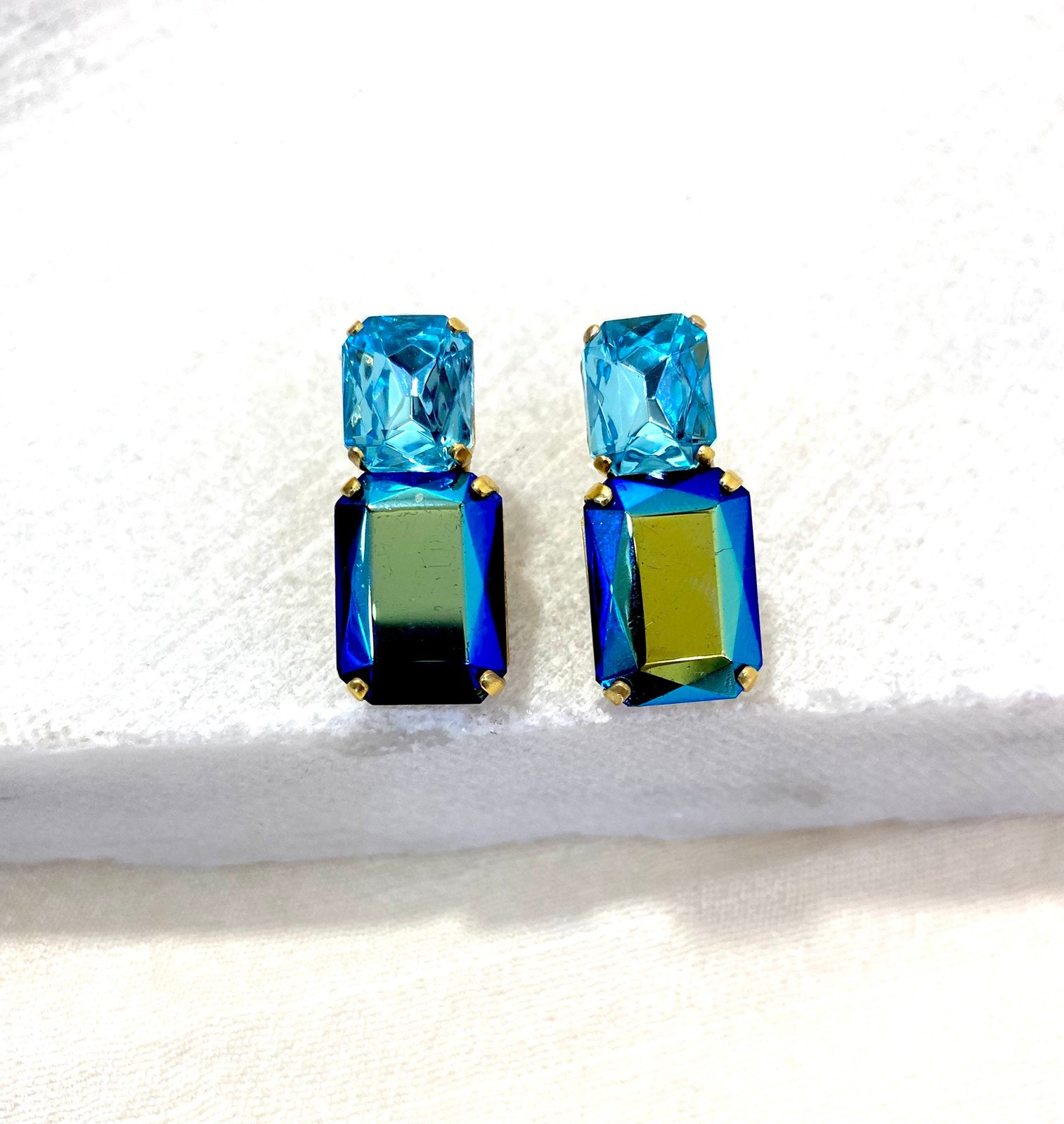 Σκουλαρίκι Μπλέ με Κρύσταλλα.