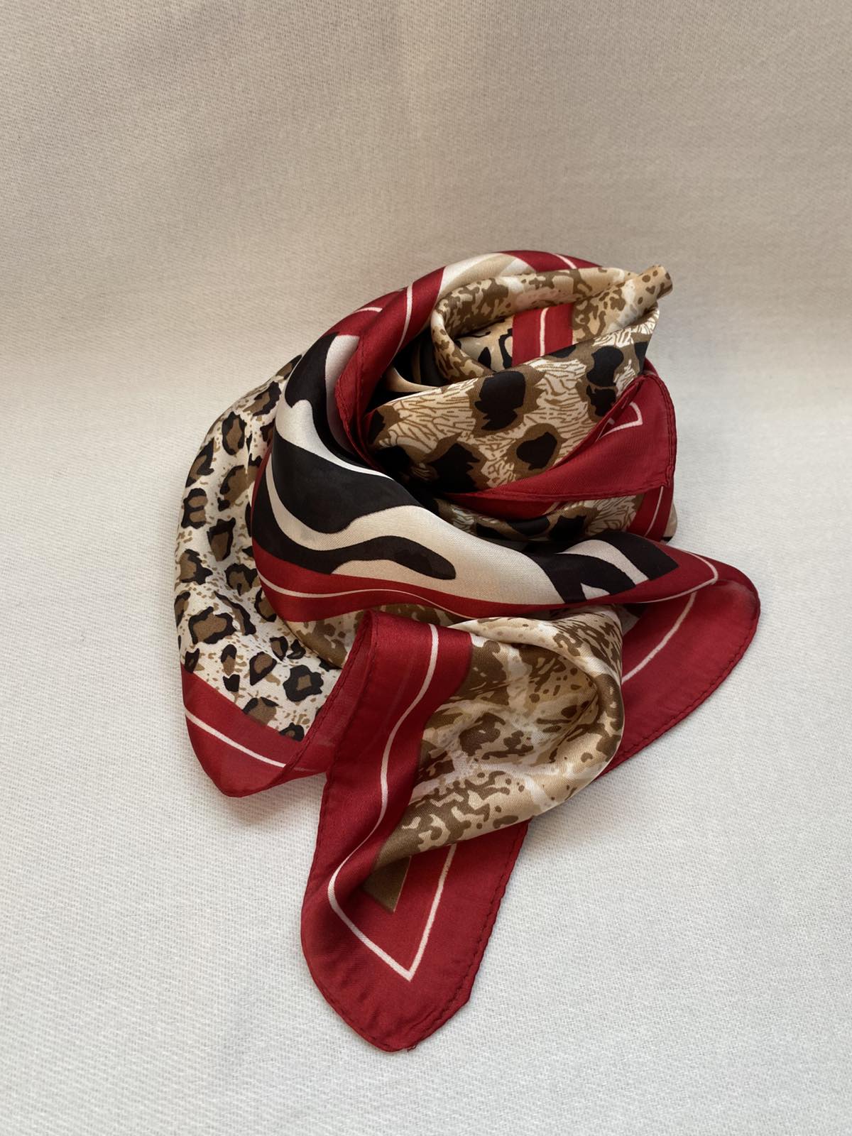 Φουλάρι animal print.