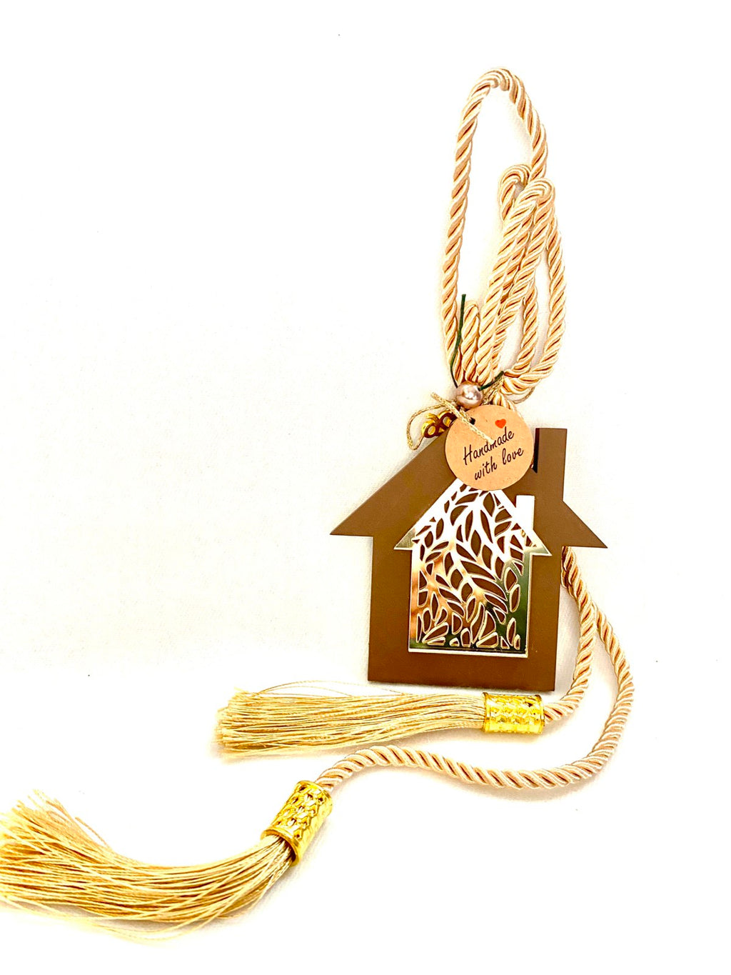 Γούρι ξύλινο σπιτάκι.