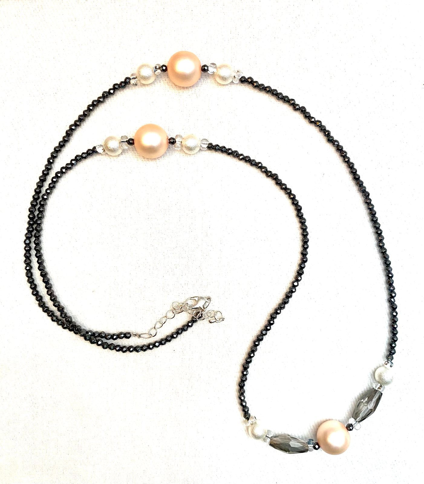 Χειροποίητο μακρύ Κολιέ με αιματίτη